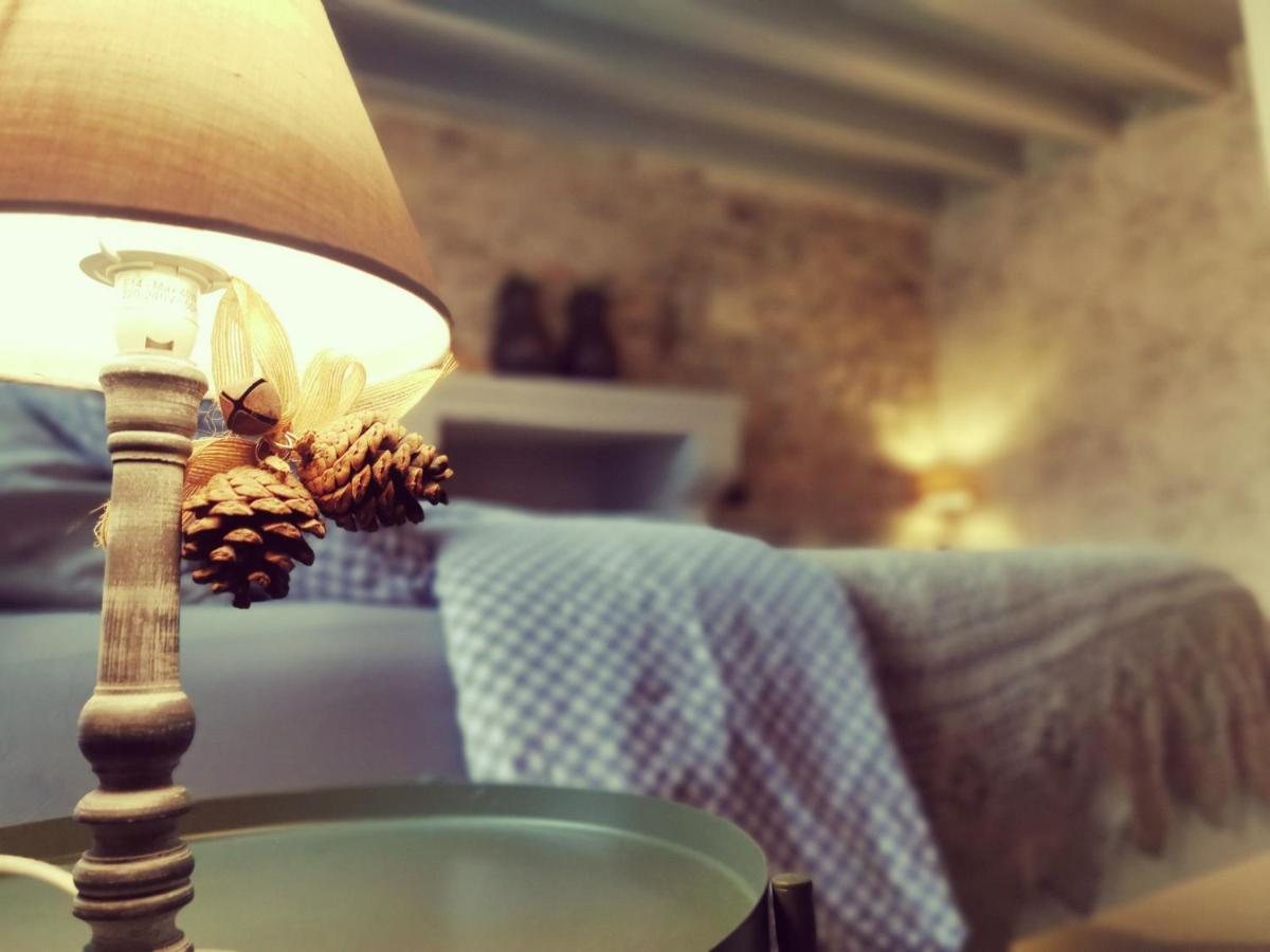 Bed and Breakfast Domaine La Pomme De Pin Louroux-de-Beaune Экстерьер фото