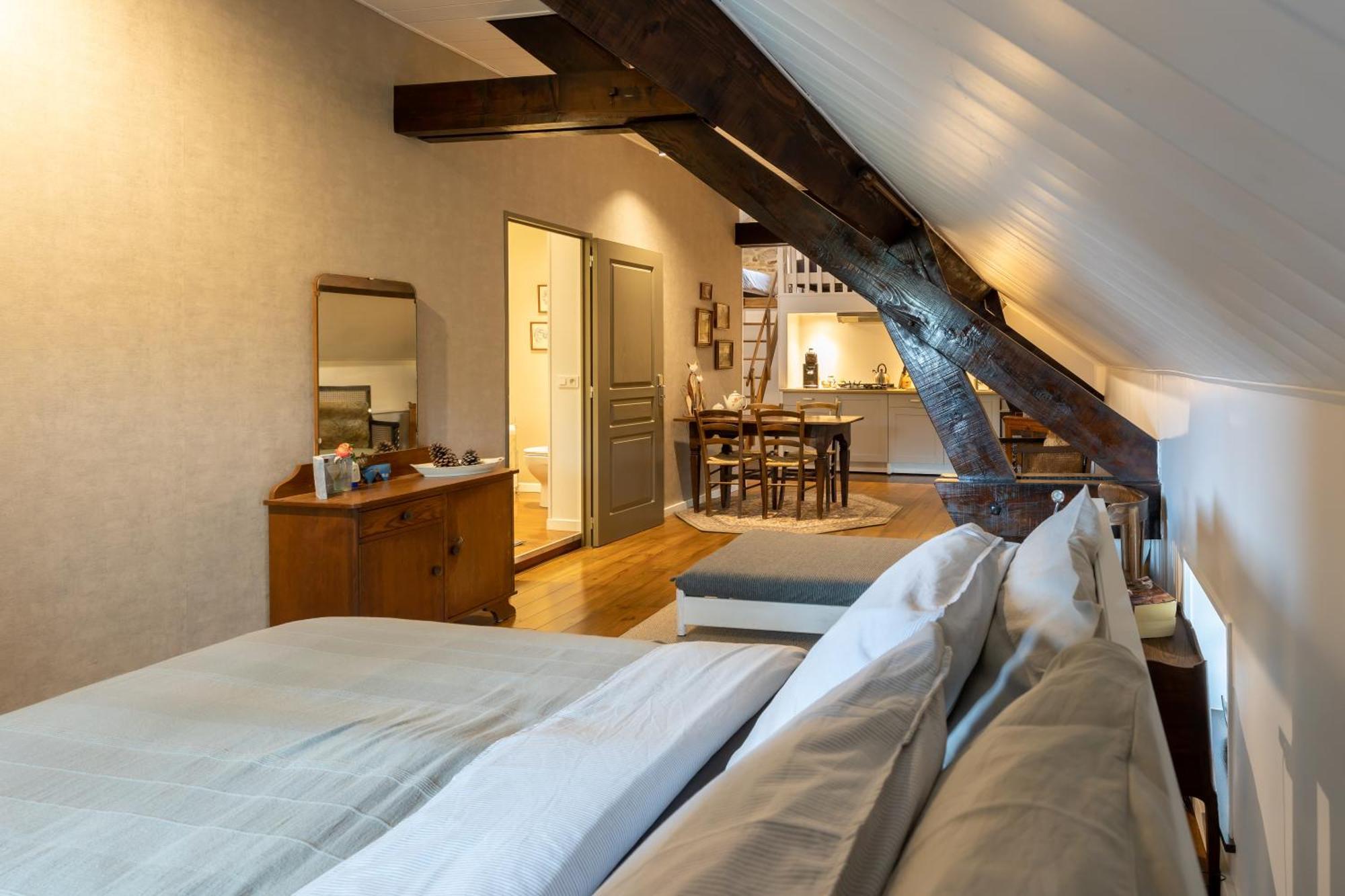 Bed and Breakfast Domaine La Pomme De Pin Louroux-de-Beaune Экстерьер фото